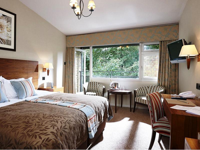 Potters Heron Hotel Ромси Екстериор снимка