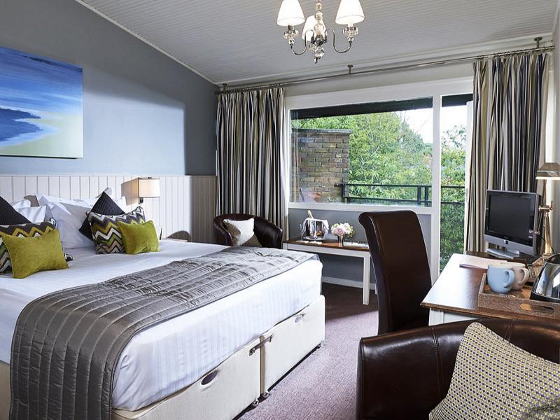 Potters Heron Hotel Ромси Екстериор снимка